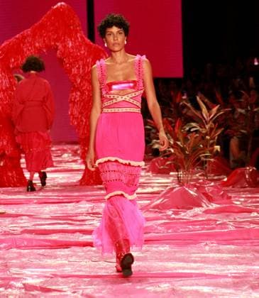 RECORD DATE NOT STATED Izabela Capeto s fashion show at Rio Fashion Week 2026. Rio de Janeiro (RJ), 04 18 2026 - Fashion Show Brand Izabela Capeto RJ - Fashion show of the Izabela Capeto brand during Rio de Janeiro Fashion Week (RIOFW), the event takes place at Pier Maua in the city of Rio de Janeiro, this Saturday, April 18, 2026.(Foto: Onofre Veras Thenews2 imago images) Izabela Capeto s fashion show at Rio Fashion Week 2026.  Copyright: xonofrexverasx