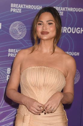 SANTA MONICA, CA - APRIL 18: Chrissy Teigen at the 2026 Breakthrough Prize on April 18, 2026 at Barker Hangar in Santa Monica, California. Copyright: xJeffreyxMayer MediaPunchx