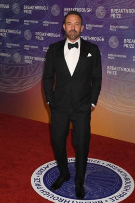 SANTA MONICA, CA - APRIL 18: Ben Affleck at the 2026 Breakthrough Prize on April 18, 2026 at Barker Hangar in Santa Monica, California. Copyright: xJeffreyxMayer MediaPunchx