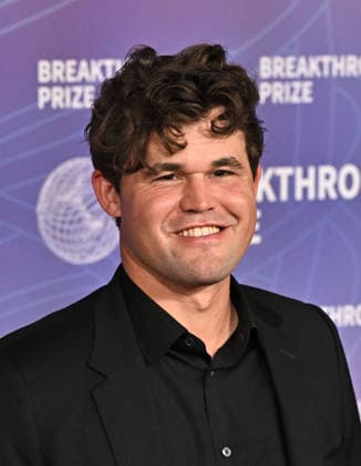 2026 Breakthrough Prize Ceremony Magnus Carlsen arriving to the 12th Breakthrough Prize Ceremony held at Barker Hangar on April 18, 2026 in Santa Monica, CA. Santa Monica Barker Hangar California USA Copyright: xStarbuck xAFF-USA.COMx