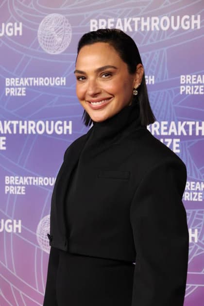 12th Breakthrough Prize Ceremony SANTA MONICA, CALIFORNIA - APRIL 18:Gal Gadot attend the 12th Breakthrough Prize Ceremony at Barker Hangar on April 18, 2026 in Santa Monica, California Credit: AdMedia EDITORIAL USE ONLY  Copyright: xx AdMediax admphotostwo982955