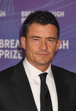 SANTA MONICA, CA - APRIL 18: Orlando Bloom at the 2026 Breakthrough Prize on April 18, 2026 at Barker Hangar in Santa Monica, California. Copyright: xJeffreyxMayer MediaPunchx