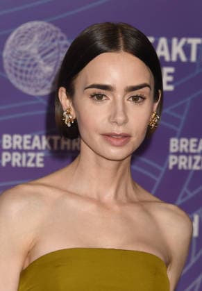 SANTA MONICA, CA - APRIL 18: Lily Collins at the 2026 Breakthrough Prize on April 18, 2026 at Barker Hangar in Santa Monica, California. Copyright: xJeffreyxMayer MediaPunchx