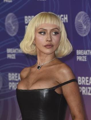 Christina Aguilera at arrivals for 12th Breakthrough Prize Ceremony, Barker Hangar, Santa Monica, CA, April 18, 2026. Photo By: Elizabeth Goodenough Everett Collection 12th Breakthrough Prize Ceremony PUBLICATIONXNOTxINxCANxCHNxFRAxITAxJPNxNORxPOLxRUSxESPxUKxUSA