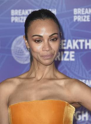 Zoe Saldana at arrivals for 12th Breakthrough Prize Ceremony, Barker Hangar, Santa Monica, CA, April 18, 2026. Photo By: Elizabeth Goodenough Everett Collection 12th Breakthrough Prize Ceremony PUBLICATIONXNOTxINxCANxCHNxFRAxITAxJPNxNORxPOLxRUSxESPxUKxUSA