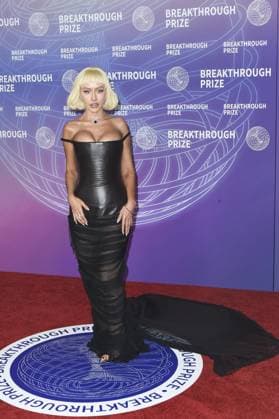 Christina Aguilera at arrivals for 12th Breakthrough Prize Ceremony, Barker Hangar, Santa Monica, CA, April 18, 2026. Photo By: Elizabeth Goodenough Everett Collection 12th Breakthrough Prize Ceremony PUBLICATIONXNOTxINxCANxCHNxFRAxITAxJPNxNORxPOLxRUSxESPxUKxUSA