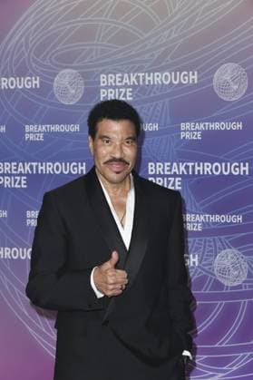 Lionel Richie at arrivals for 12th Breakthrough Prize Ceremony, Barker Hangar, Santa Monica, CA, April 18, 2026. Photo By: Elizabeth Goodenough Everett Collection 12th Breakthrough Prize Ceremony PUBLICATIONXNOTxINxCANxCHNxFRAxITAxJPNxNORxPOLxRUSxESPxUKxUSA