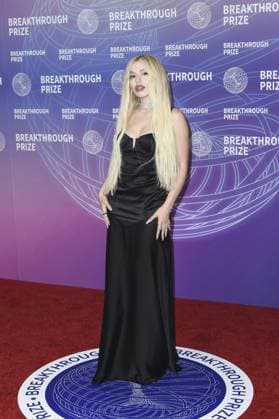 Ava Max at arrivals for 12th Breakthrough Prize Ceremony, Barker Hangar, Santa Monica, CA, April 18, 2026. Photo By: Elizabeth Goodenough Everett Collection 12th Breakthrough Prize Ceremony PUBLICATIONXNOTxINxCANxCHNxFRAxITAxJPNxNORxPOLxRUSxESPxUKxUSA