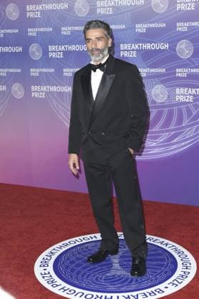 Oscar Isaac at arrivals for 12th Breakthrough Prize Ceremony, Barker Hangar, Santa Monica, CA, April 18, 2026. Photo By: Elizabeth Goodenough Everett Collection 12th Breakthrough Prize Ceremony PUBLICATIONXNOTxINxCANxCHNxFRAxITAxJPNxNORxPOLxRUSxESPxUKxUSA