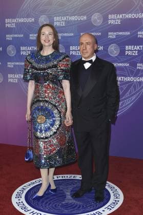 Julia Milner, Yuri Milner at arrivals for 12th Breakthrough Prize Ceremony - Part 2, Barker Hangar, Santa Monica, CA, April 18, 2026. Photo By: Elizabeth Goodenough Everett Collection 12th Breakthrough Prize Ceremony - Part 2 PUBLICATIONXNOTxINxCANxCHNxFRAxITAxJPNxNORxPOLxRUSxESPxUKxUSA
