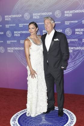 Katharine McPhee Foster, David Foster at arrivals for 12th Breakthrough Prize Ceremony - Part 2, Barker Hangar, Santa Monica, CA, April 18, 2026. Photo By: Elizabeth Goodenough Everett Collection 12th Breakthrough Prize Ceremony - Part 2 PUBLICATIONXNOTxINxCANxCHNxFRAxITAxJPNxNORxPOLxRUSxESPxUKxUSA