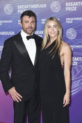 Mark Rober, Lauren Abney at arrivals for 12th Breakthrough Prize Ceremony - Part 2, Barker Hangar, Santa Monica, CA, April 18, 2026. Photo By: Elizabeth Goodenough Everett Collection 12th Breakthrough Prize Ceremony - Part 2 PUBLICATIONXNOTxINxCANxCHNxFRAxITAxJPNxNORxPOLxRUSxESPxUKxUSA