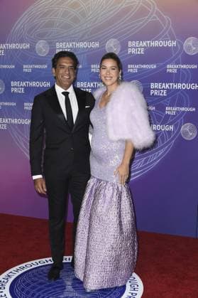 Omeed Malik, Caroline Malik at arrivals for 12th Breakthrough Prize Ceremony - Part 2, Barker Hangar, Santa Monica, CA, April 18, 2026. Photo By: Elizabeth Goodenough Everett Collection 12th Breakthrough Prize Ceremony - Part 2 PUBLICATIONXNOTxINxCANxCHNxFRAxITAxJPNxNORxPOLxRUSxESPxUKxUSA