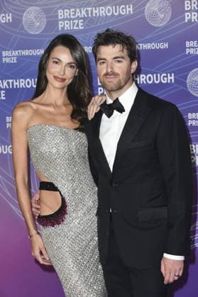 Marianne Fonseca, Andrew Taggart at arrivals for 12th Breakthrough Prize Ceremony - Part 2, Barker Hangar, Santa Monica, CA, April 18, 2026. Photo By: Elizabeth Goodenough Everett Collection 12th Breakthrough Prize Ceremony - Part 2 PUBLICATIONXNOTxINxCANxCHNxFRAxITAxJPNxNORxPOLxRUSxESPxUKxUSA