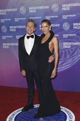 Brian Grazer, Veronica Smiley Grazer at arrivals for 12th Breakthrough Prize Ceremony - Part 2, Barker Hangar, Santa Monica, CA, April 18, 2026. Photo By: Elizabeth Goodenough Everett Collection 12th Breakthrough Prize Ceremony - Part 2 PUBLICATIONXNOTxINxCANxCHNxFRAxITAxJPNxNORxPOLxRUSxESPxUKxUSA