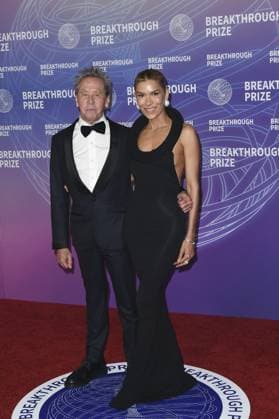 Brian Grazer, Veronica Smiley Grazer at arrivals for 12th Breakthrough Prize Ceremony - Part 2, Barker Hangar, Santa Monica, CA, April 18, 2026. Photo By: Elizabeth Goodenough Everett Collection 12th Breakthrough Prize Ceremony - Part 2 PUBLICATIONXNOTxINxCANxCHNxFRAxITAxJPNxNORxPOLxRUSxESPxUKxUSA