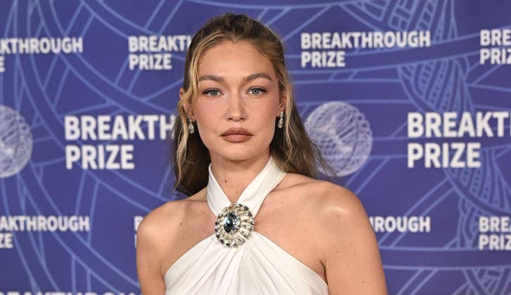 2026 Breakthrough Prize Ceremony Gigi Hadid arriving to the 12th Breakthrough Prize Ceremony held at Barker Hangar on April 18, 2026 in Santa Monica, CA. Santa Monica Barker Hangar California USA Copyright: xStarbuck xAFF-USA.COMx