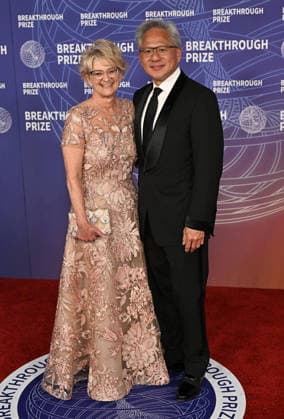 2026 Breakthrough Prize Ceremony Sorcha Cusack and Jen Hsun Huang arriving to the 12th Breakthrough Prize Ceremony held at Barker Hangar on April 18, 2026 in Santa Monica, CA. Santa Monica Barker Hangar California USA Copyright: xStarbuck xAFF-USA.COMx