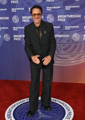 2026 Breakthrough Prize Ceremony Robert Downey Jr. arriving to the 12th Breakthrough Prize Ceremony held at Barker Hangar on April 18, 2026 in Santa Monica, CA. Santa Monica Barker Hangar California USA Copyright: xStarbuck xAFF-USA.COMx