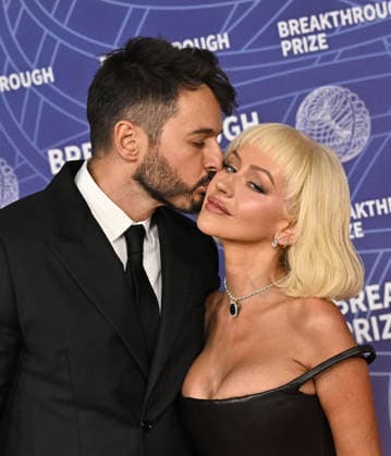 2026 Breakthrough Prize Ceremony Matthew Rutler and Christina Aguilera arriving to the 12th Breakthrough Prize Ceremony held at Barker Hangar on April 18, 2026 in Santa Monica, CA. Santa Monica Barker Hangar California USA Copyright: xStarbuck xAFF-USA.COMx