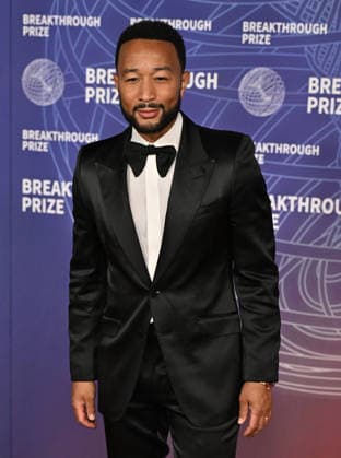 2026 Breakthrough Prize Ceremony John Legend arriving to the 12th Breakthrough Prize Ceremony held at Barker Hangar on April 18, 2026 in Santa Monica, CA. Santa Monica Barker Hangar California USA Copyright: xStarbuck xAFF-USA.COMx
