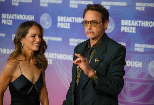 Breakthrough Prize Ceremony Red Carpet 2026 SANTA MONICA, CA - APRIL 18: Robert Downey Jr. and his wife Susan Downey attend the 12th Annual Breakthrough Prize Awards and Ceremony at Barker Hangar in Santa Monica of Los Angeles, California, United States on April 18, 2026. Tayfun Coskun Anadolu California United States. Editorial use only. Please get in touch for any other usage.  Copyright: x2026xAnadoluxTayfunxCoskunx