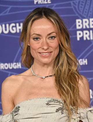 2026 Breakthrough Prize Ceremony Olivia Wilde arriving to the 12th Breakthrough Prize Ceremony held at Barker Hangar on April 18, 2026 in Santa Monica, CA. Santa Monica Barker Hangar California USA Copyright: xStarbuck xAFF-USA.COMx