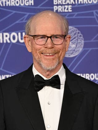 2026 Breakthrough Prize Ceremony Ron Howard arriving to the 12th Breakthrough Prize Ceremony held at Barker Hangar on April 18, 2026 in Santa Monica, CA. Santa Monica Barker Hangar California USA Copyright: xStarbuck xAFF-USA.COMx