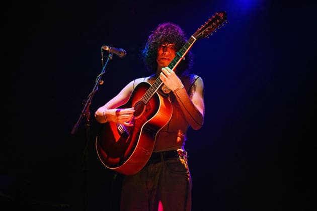 Jacob Alon performing at Roundhouse in London LONDON, ENGLAND - APRIL 18: Jacob Alon performing at Roundhouse, Chalk Farm on April 18, 2026 in London, England. CAP MAR MAR Great Britain Copyright: xMartinxHarris CapitalxPicturesx