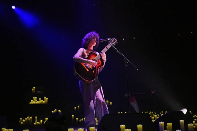 Jacob Alon performing at Roundhouse in London LONDON, ENGLAND - APRIL 18: Jacob Alon performing at Roundhouse, Chalk Farm on April 18, 2026 in London, England. CAP MAR MAR Great Britain Copyright: xMartinxHarris CapitalxPicturesx