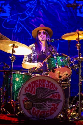 Robert Jon & The Wreck at Shepherds Bush Empire 18 04 26 American five-piece blues rock and Southern rock band from California, Robert Jon & The Wreck perform at O2 Shepherds Bush Empire in London on 18th April 2026. Robert Jon Burrison Lead vocals, guitar Andrew Espantman Drums, backing vocals Warren Murrel Bass guitar Henry James (Schneekluth) Lead guitar, vocals Jake Abernathie Keyboards, Credit:Zoran Veselinovic Avalon UK, London, O2 Shepherds Bush Empire  Copyright: xZoranxVeselinovicx xAvalonx 1092669246