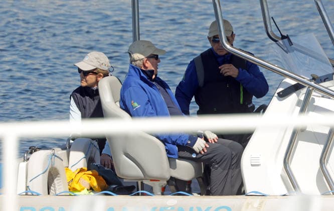 Don Juan Carlos and Infanta Elena ready to sail in the Xacobeo Sailing Trophy The King Emeritus and Infanta Elena set sail on the second day of the Xacobeo Sailing Trophy, on April 19, 2025, in Sanxenxo Pontevedra, Galicia, Spain SPORTS SAILING BOAT José Ramó Madrid Madrid Spain  Copyright: xJosÃ xRamonxHernandox 7452705