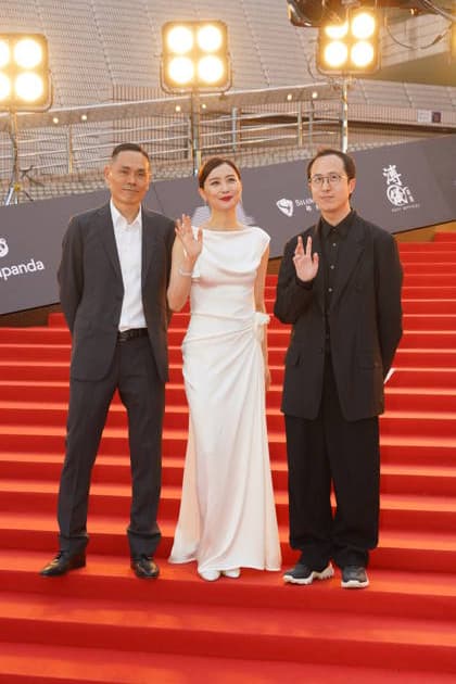 HONG KONG, CHINA - APRIL 19: Actress Fala Chen (C) arrives at the red carpet for the 44th Hong Kong Film Awards on April 19, 2026 in Hong Kong, China.  Copyright: xVCGx 111635860618