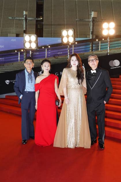 HONG KONG, CHINA - APRIL 19: Actress Kara Wai Ying-hung (L2) and actress Ma Li (L3) arrive at the red carpet for the 44th Hong Kong Film Awards on April 19, 2026 in Hong Kong, China.  Copyright: xVCGx 111635871643
