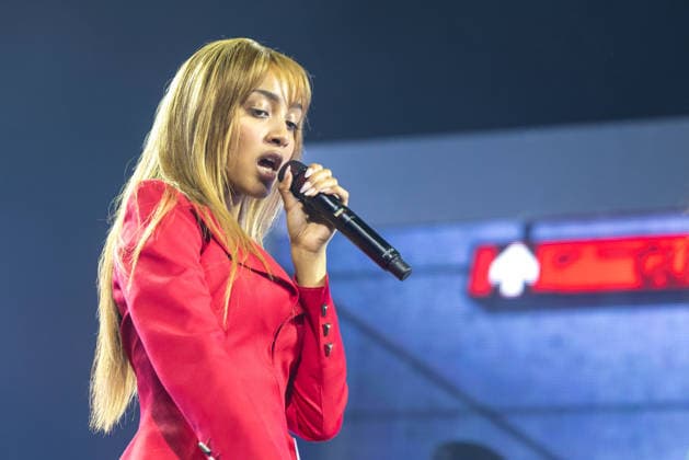April 18, 2026, Indio, California, U.S: Singer PINKPANTHERESS (VICTORIA BEVERLEY WALKER) during Coachella Valley Music and Arts Festival at Empire Polo Club in Indio, California Indio U.S  - ZUMAs135 20260418_zap_s135_278 Copyright: xDanielxDeSloverx