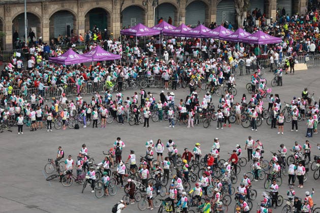 Thousands of cyclists celebrate new bike lane infrastructure in Mexico City MEXICO CITY, MEXICO - APRIL 19: Cyclists position themselves to form a large-scale bicycle shape during the inauguration of the Gran Tenochtitlan bike lane, at Zocalo square, in Mexico City, Mexico on April 19, 2026. The Mexico City government called on thousands of cyclists to form a large-scale bicycle shape to mark the inauguration of a bike lane of more than 30 km, which will connect the city center with southern Mexico City. Daniel Cardenas Anadolu Mexico City Mexico. Editorial use only. Please get in touch for any other usage.  Copyright: x2026xAnadoluxDanielxCardenasx