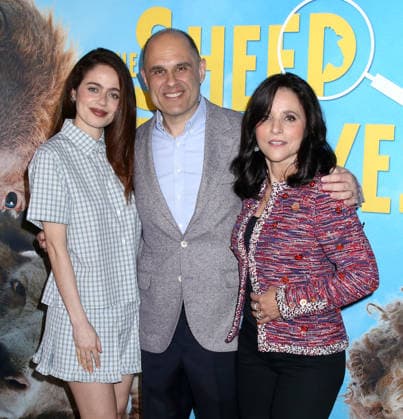 The Sheep Detectives New York Premiere Molly Gordon, Craig Mazin and Julia Louis-Dreyfus attending The Sheep Detectives New York Premiere held at Jazz at Lincoln Center on April 19, 2026 in New York City, NY New York City Jazz at Lincoln Center NY USA Copyright: xStevenxBergman AFF-USA.COMx