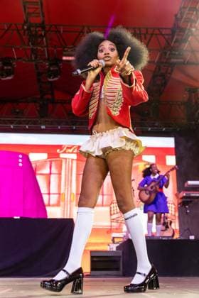 April 19, 2026, Indio, California, U.S: Singer FLOWEROVLOVE (JOYCE CISSE) during Coachella Valley Music and Arts Festival at Empire Polo Club in Indio, California Indio U.S  - ZUMAs135 20260419_zap_s135_002 Copyright: xDanielxDeSloverx