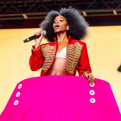 April 19, 2026, Indio, California, U.S: Singer FLOWEROVLOVE (JOYCE CISSE) during Coachella Valley Music and Arts Festival at Empire Polo Club in Indio, California Indio U.S  - ZUMAs135 20260419_zap_s135_006 Copyright: xDanielxDeSloverx