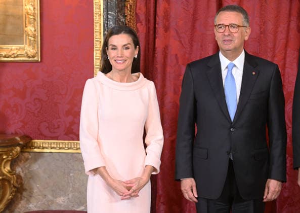 The King and Queen receive the President of the Portuguese Republic, António José Seguro, and the First Lady, Margarida Maldonado Queen Letizia and the President of the Portuguese Republic, António José Seguro, during the audience at the Royal Palace, April 20, 2026, in Madrid Spain FAMOUSES PRESIDENT KINGS AUDIENCE José Madrid Madrid Madrid Spain  Copyright: xJosÃ xOlivax 7454938