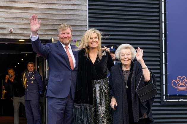 Dokkum, The Netherlands, 2026-04-20 19:52:11 DOKKUM, 20-04-2026, Theater Sense King Willem-Alexander and Queen Maxima, accompanied by Princess Beatrix, are present at Theater Sense in Dokkum for the annual King s Day concert. The concert is attended by an audience involved in the organization of the King s Day celebrations in Dokkum. PHOTO: NLBeeld Patrick van Emst Credit: NL Beeld Patrick van Emst  Copyright: xx x