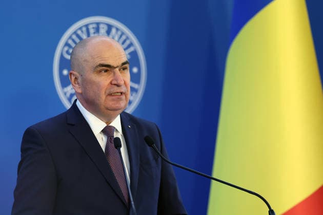 (260420) -- BUCHAREST, April 20, 2026 -- Romania s main ruling coalition party, the Social Democratic Party (PSD), announced on April 20, 2026 its decision to withdraw support for Prime Minister Ilie Bolojan of the National Liberal Party (PNL), a move that could force the current government to resign. This file photo shows Romania s Prime Minister Ilie Bolojan delivering a speech in Bucharest, Romania, on March 27, 2026. (Photo by Xinhua) ROMANIA-BUCHAREST-PARTY-POLITICS CristianxCristel 