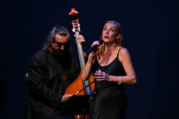 Music Concert - Ute Lemper - Paris Paris Ute Lemper during the Paris-Paris Tout, at the Auditorium Parco della Musica, on April 20, 2026 in Rome, Italy. Rome Auditorium Parco della Musica Italy Copyright: xDomenicoxCippitellix xLiveMediax LPM_2406836