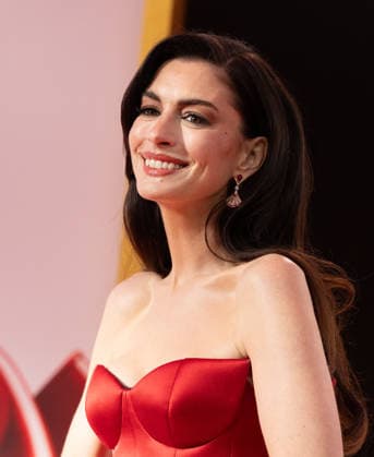 The Devil Wears Prada 2 World Premiere Featuring: Anne Hathaway Where: New York, New York, United States When: 21 Apr 2026 Credit: Janet Mayer INSTARimages.com EDITORIAL USE ONLY. NOT FOR USE BY NEWSPAPERS BASED IN THE UK. Copyright: xx instar55631716