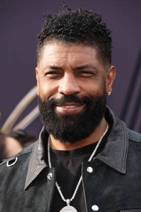 LOS ANGELES, CALIFORNIA - APRIL 20: Deon Cole at Lionsgate s Michael Los Angeles premiere at Dolby Theatre on April 20, 2026 in Los Angeles, California. Credit: USA  - ZUMAa123 20260420_zaa_a123_217 Copyright: xAdMediax