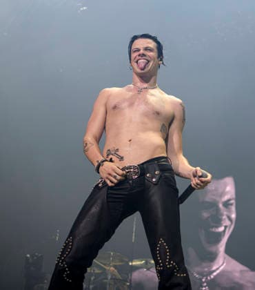 Yungblud performing live as part of his Idols - The World Tour at the OVO Hydro, Glasgow, Scotland, UK, 20 April 2026. Yungblud performing live at the OVO Hydro, Glasgow, Scotland, UK, 20 April 2026, Credit:Duncan Bryceland Avalon UK, Scotland, Glasgow, OVO Hydro, Glasgow, Scotland, UK Copyright: xDuncanxBrycelandx xAvalonx 1093247816