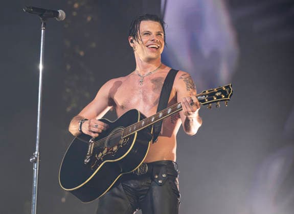 Yungblud performing live as part of his Idols - The World Tour at the OVO Hydro, Glasgow, Scotland, UK, 20 April 2026. Yungblud performing live at the OVO Hydro, Glasgow, Scotland, UK, 20 April 2026, Credit:Duncan Bryceland Avalon UK, Scotland, Glasgow, OVO Hydro, Glasgow, Scotland, UK Copyright: xDuncanxBrycelandx xAvalonx 1093247953
