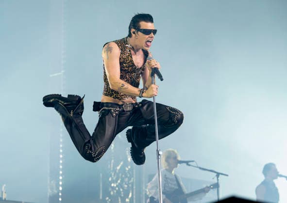 Yungblud performing live as part of his Idols - The World Tour at the OVO Hydro, Glasgow, Scotland, UK, 20 April 2026. Yungblud performing live at the OVO Hydro, Glasgow, Scotland, UK, 20 April 2026, Credit:Duncan Bryceland Avalon UK, Scotland, Glasgow, OVO Hydro, Glasgow, Scotland, UK Copyright: xDuncanxBrycelandx xAvalonx 1093249055