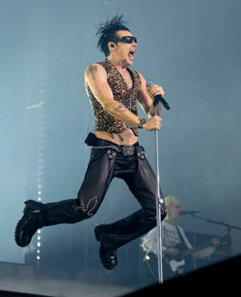 Yungblud performing live as part of his Idols - The World Tour at the OVO Hydro, Glasgow, Scotland, UK, 20 April 2026. Yungblud performing live at the OVO Hydro, Glasgow, Scotland, UK, 20 April 2026, Credit:Duncan Bryceland Avalon UK, Scotland, Glasgow, OVO Hydro, Glasgow, Scotland, UK Copyright: xDuncanxBrycelandx xAvalonx 1093249092