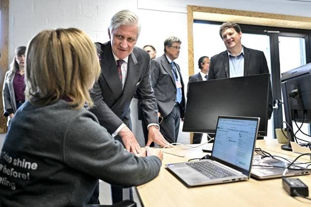 King Philippe - Filip of Belgium and Odoo CEO Fabien Pinckaers pictured during a royal visit at ODOO company in Louvain-la-Neuve around ICT, AI and formation, Tuesday 21 April 2026. Belgian king is on a two-day interregional business visit to Flanders and Wallonia, organized with the Flemish and Walloon business networks VOKA and AKT, with 40 business leaders from both regions.  DIRKxWAEM 171535866